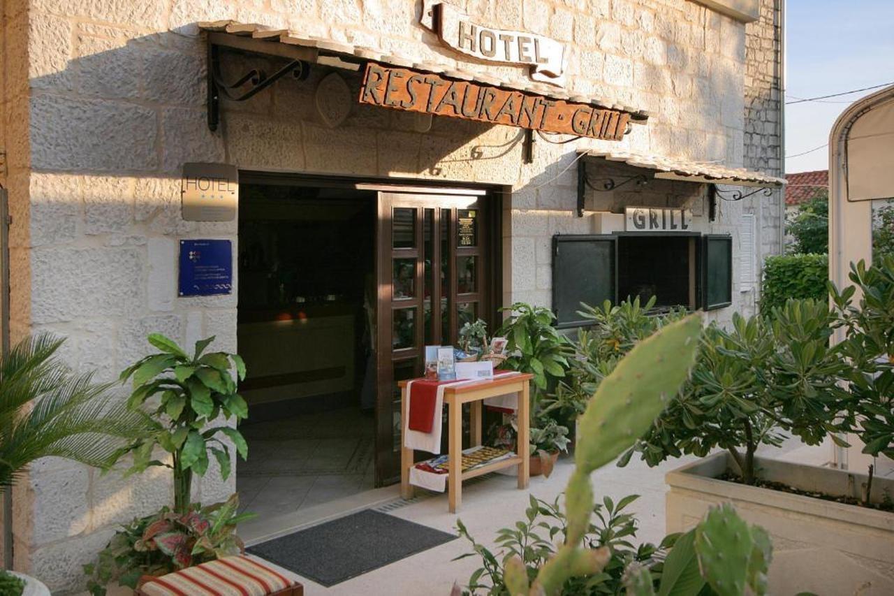 Hotel Trogir Exteriér fotografie