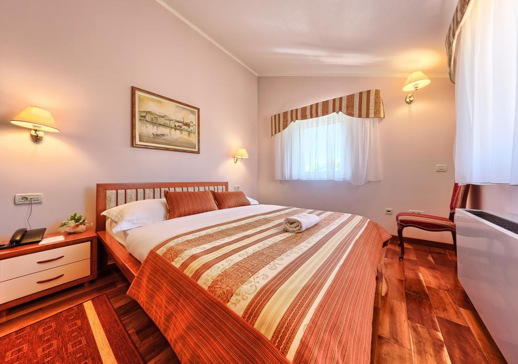 Hotel Trogir Exteriér fotografie