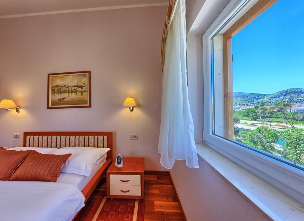 Hotel Trogir Exteriér fotografie
